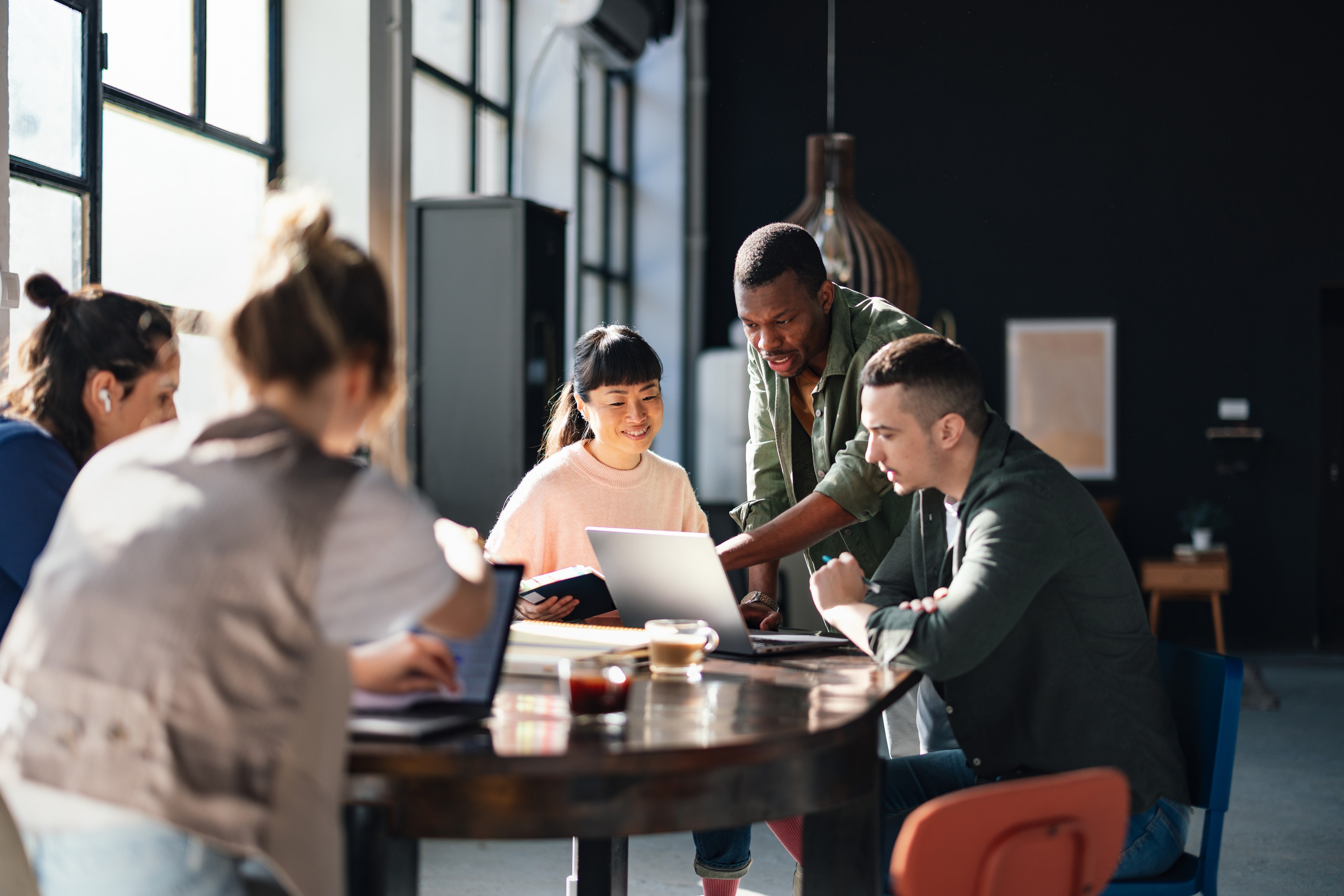 Agende uma conversa com nossos especialistas